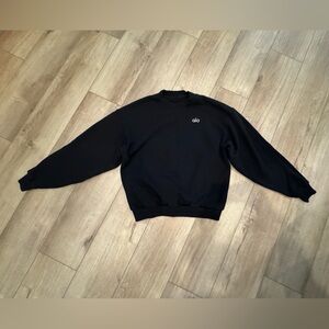 Alo Accolade sweatshirt.